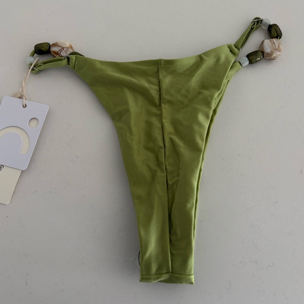 Commense Strappy Ruffle Detail Bikini Set NWT - Picture 10 of 14